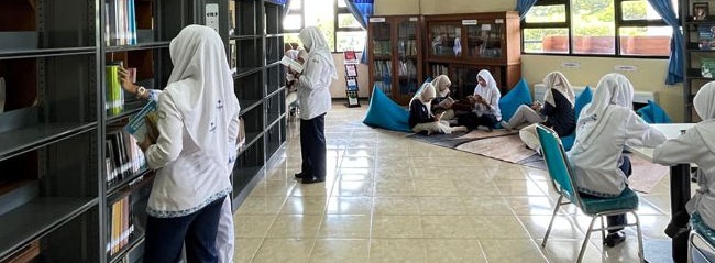Ruang Baca Kebidanan Bojonegoro